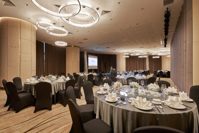 The Empyrean Nha Trang Hotel 